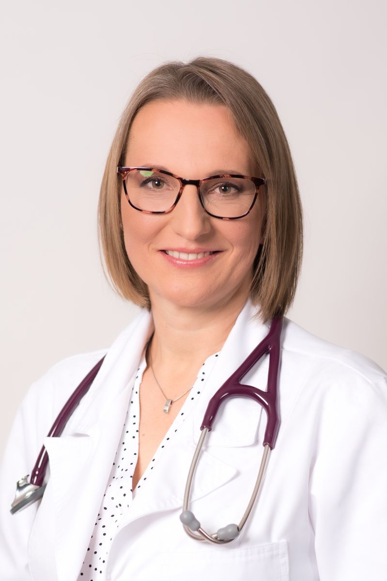 Dr. Mojca Lombardo